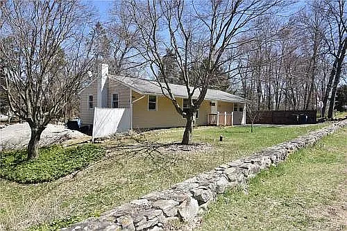 1 Hawthorne Cove Rd