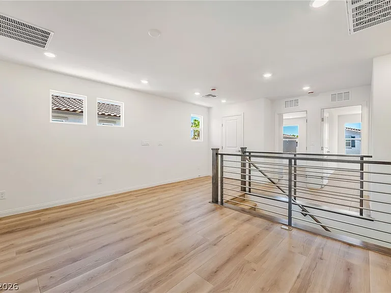 9243 Broome Ct — Photo 17