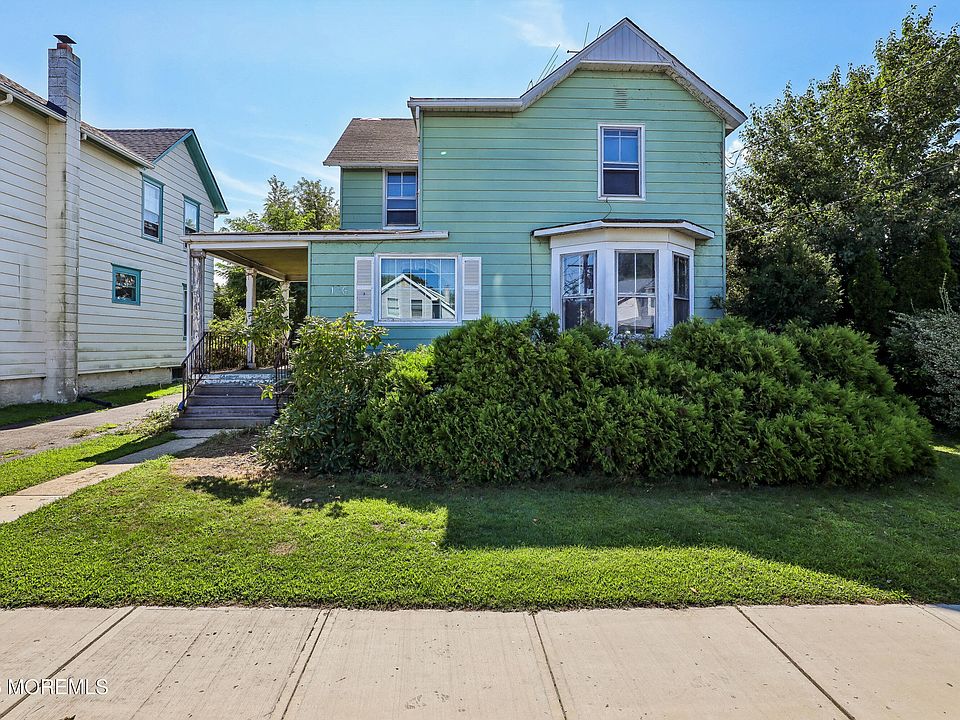 1st image of 136 Washington Street