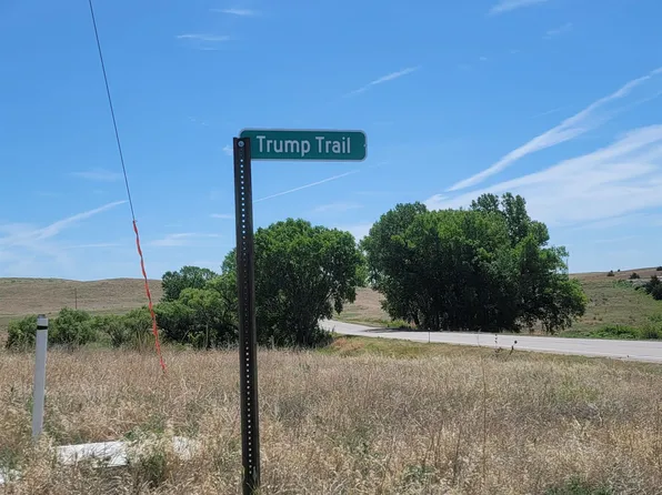 1 Trump Trl, Lewellen, NE 69147
