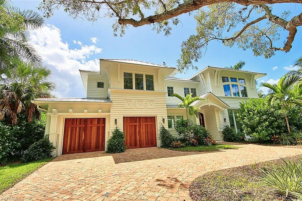 4 bed, 4.5 bath, 3850 sqft, $55,000 — Photo 1