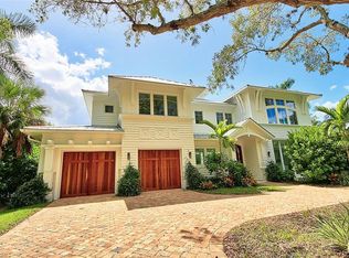 300 2nd Ave N, Naples, FL 34102