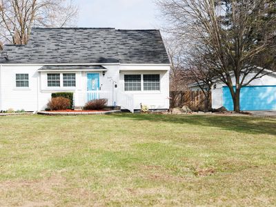 2401 Eugene St, Burton, MI, 48519