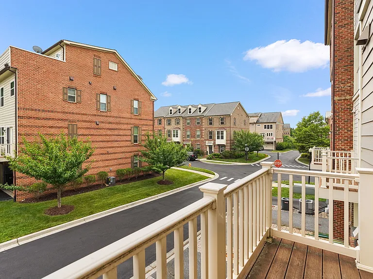 9208 Landon House Way — Photo 10