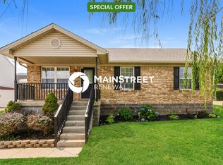 8816 Persistence Dr, Louisville, KY 40229