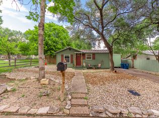 1302 McAllen Dr, Kerrville, TX 78028