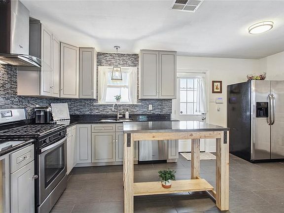 4th image of 1013 Neyrey Dr