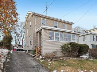 13 Forest Ave, Middletown, NY 10940