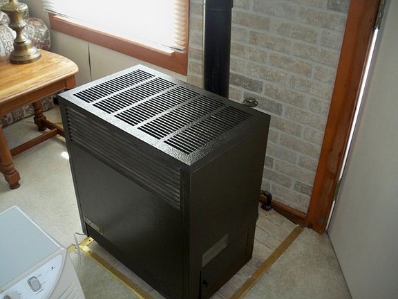 5th image of 4525 N Lakeshore Dr Unit 1