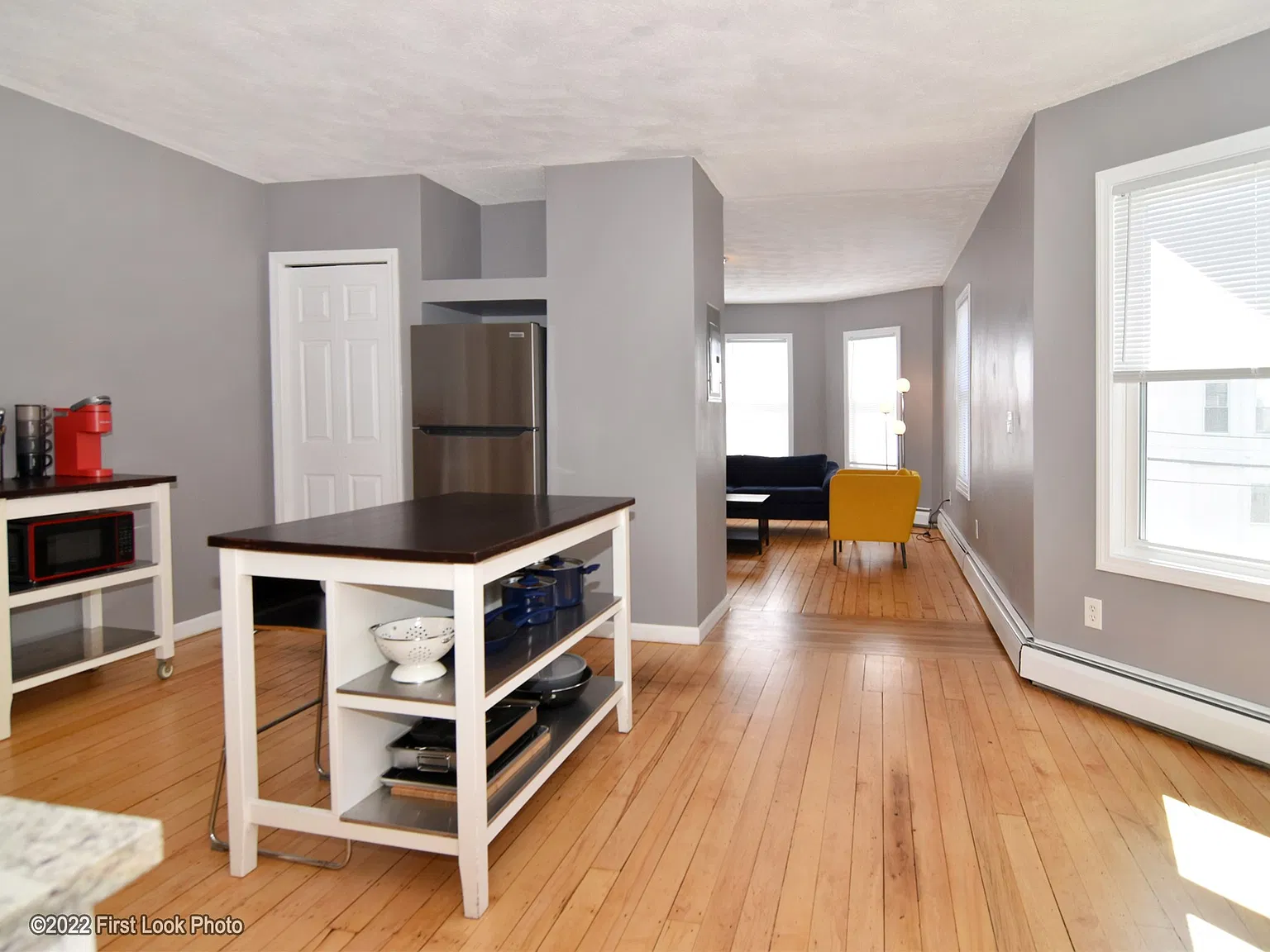 2 bed, 1000 sqft, $2,000 — Photo 2