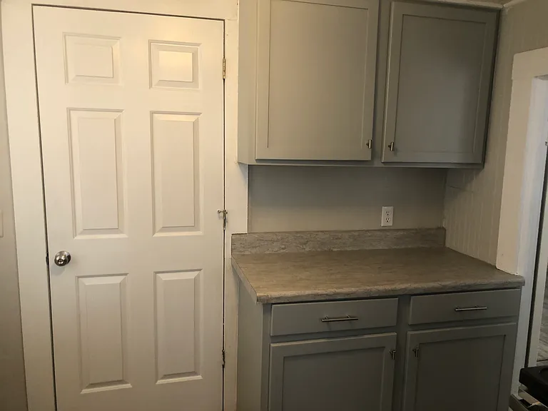 114 N Saint Clair Abrams Ave #114 — Photo 4