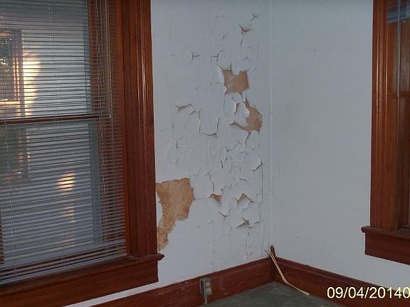 2nd image of 219 S Jackson St
