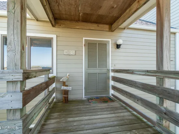 (undisclosed Address), Pine Knoll Shores, NC 28512