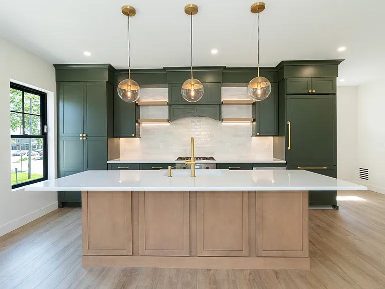 650 Main St #3 — Photo 16