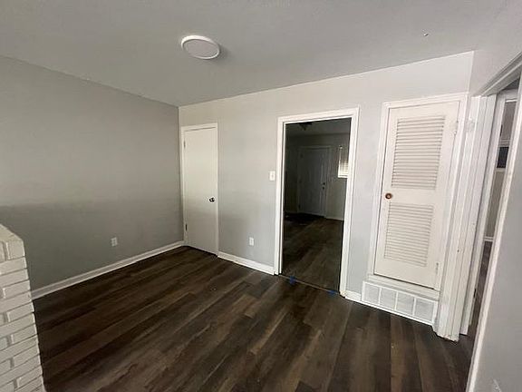 4th image of 3019 Carnes Ave