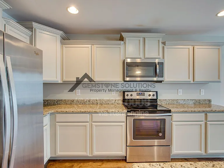 4018 Commons Dr — Photo 13