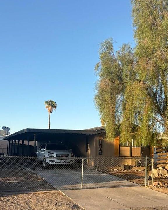 1st image of 1307 Terrace Drive