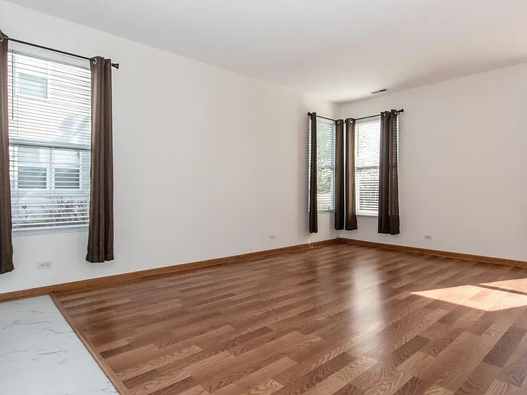 4133 Blackstone Dr — Photo 10