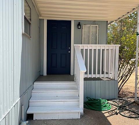 4th image of 3955 Mullen Ave