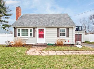 25 Chamberlin Dr, West Hartford, CT 06107