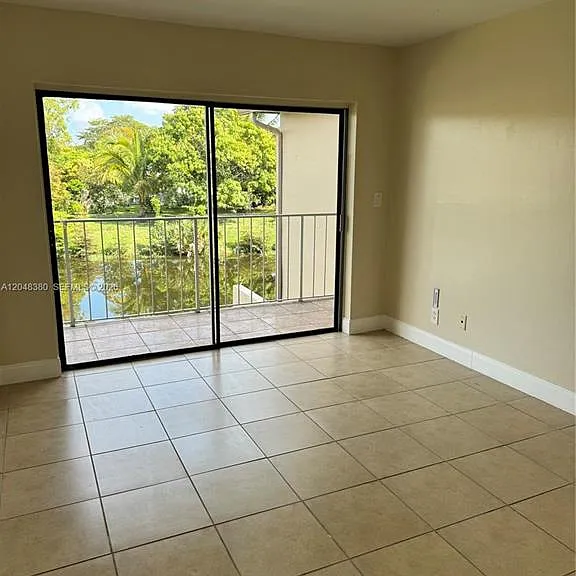 3167 Coral Springs Dr #1 — Photo 16