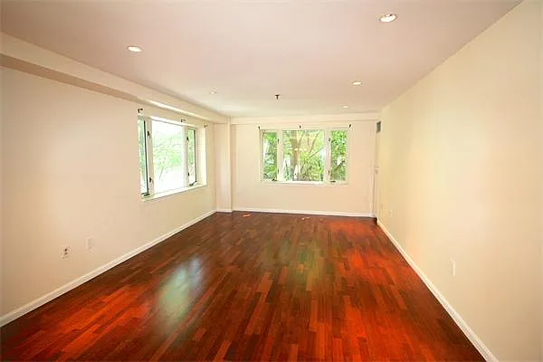 350 North St #202 — Photo 9