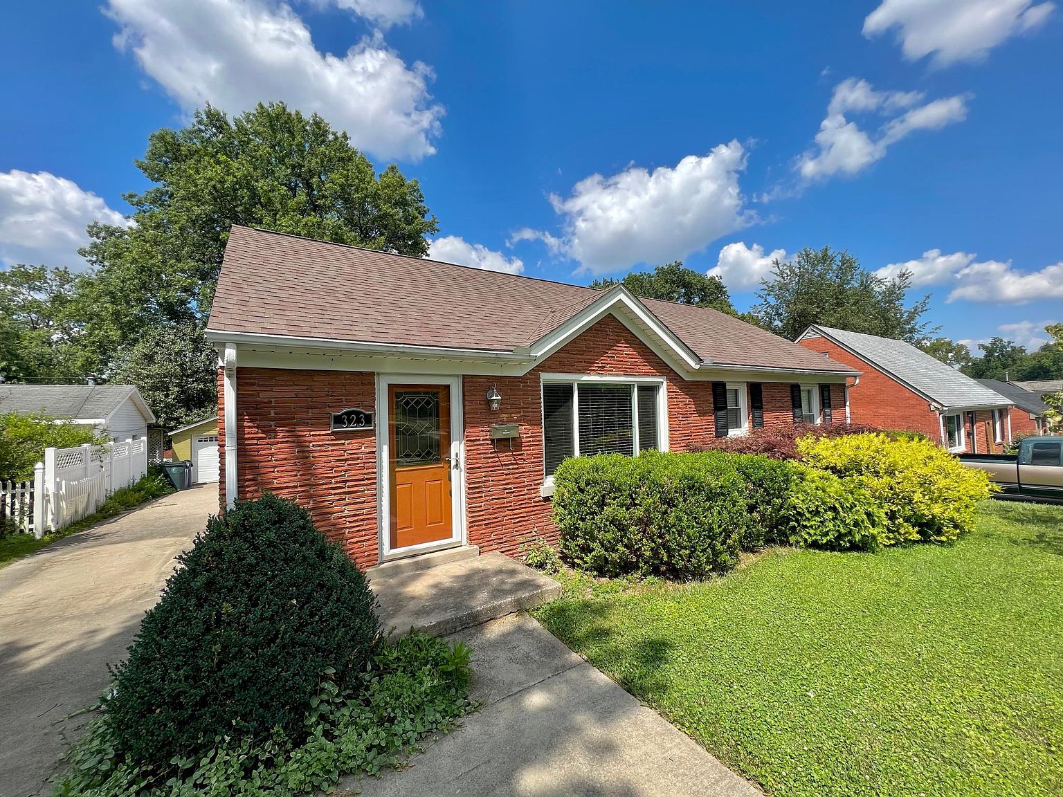 323 E Lowry Ln, Lexington, KY 40503 Zillow