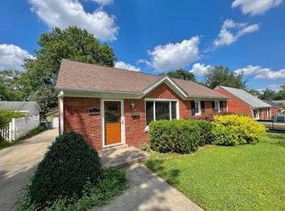 323 E Lowry Ln, Lexington, KY 40503