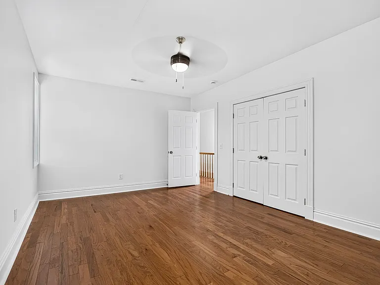2722 Armand Pl #2F — Photo 34