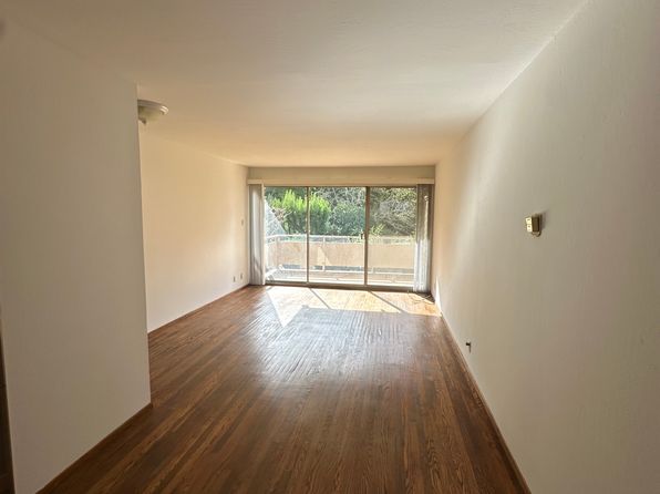 121 Kent Ave #6