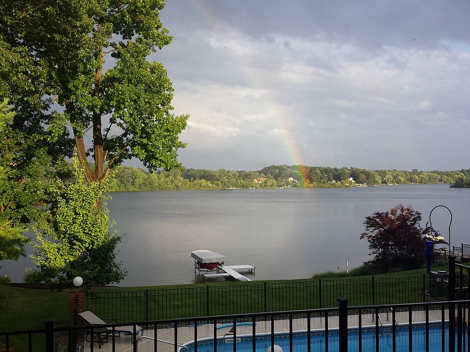 1st image of 1200 Long Lake Dr