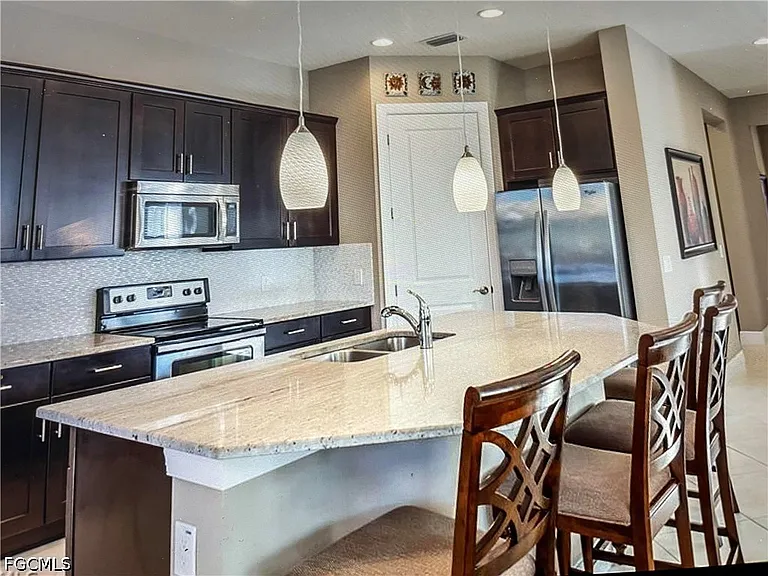12690 Fairington Way — Photo 11