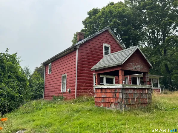 36 Sandy Hollow Drive, Waterford, CT 06385