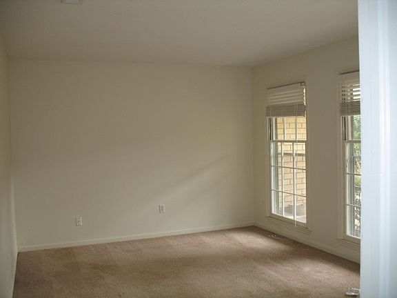 2nd image of 4075 Cedars Pkwy APT B