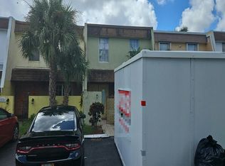 7318 NW 75th St, Tamarac, FL 33321