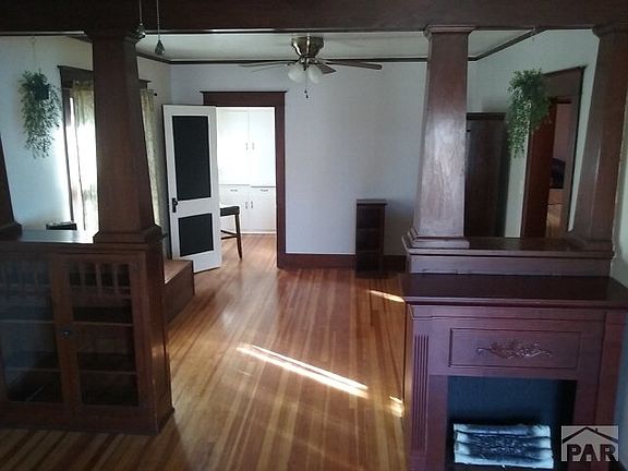 4th image of 1915 Lake Ave