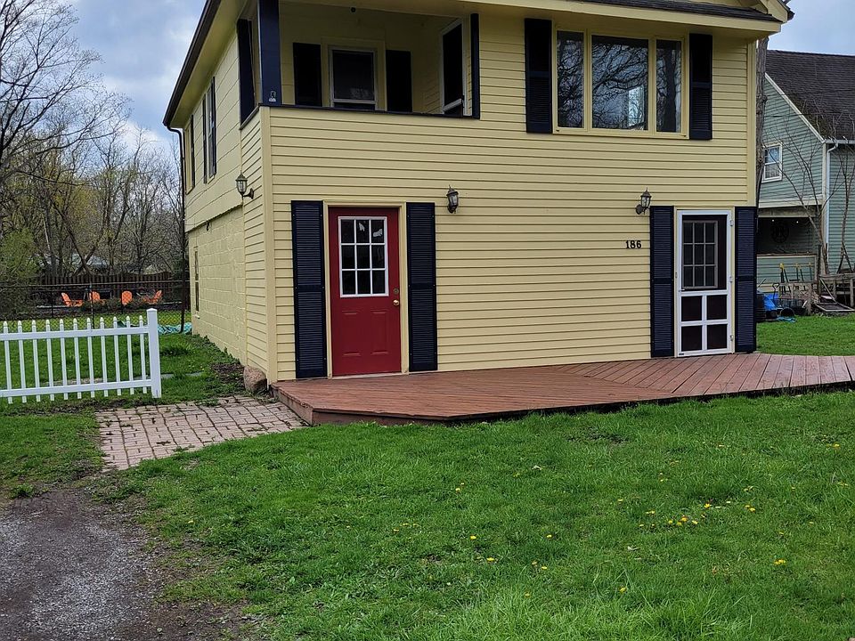 1st image of 186 S Grove St #4