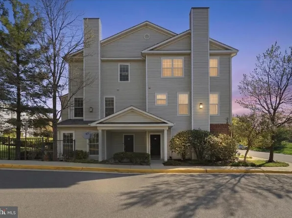 13046 Cabin Creek Rd, Herndon, VA 20171