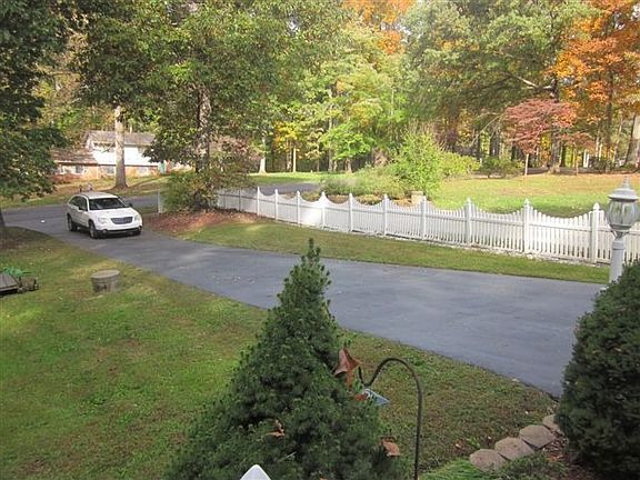 5th image of 129 Clifton Dr