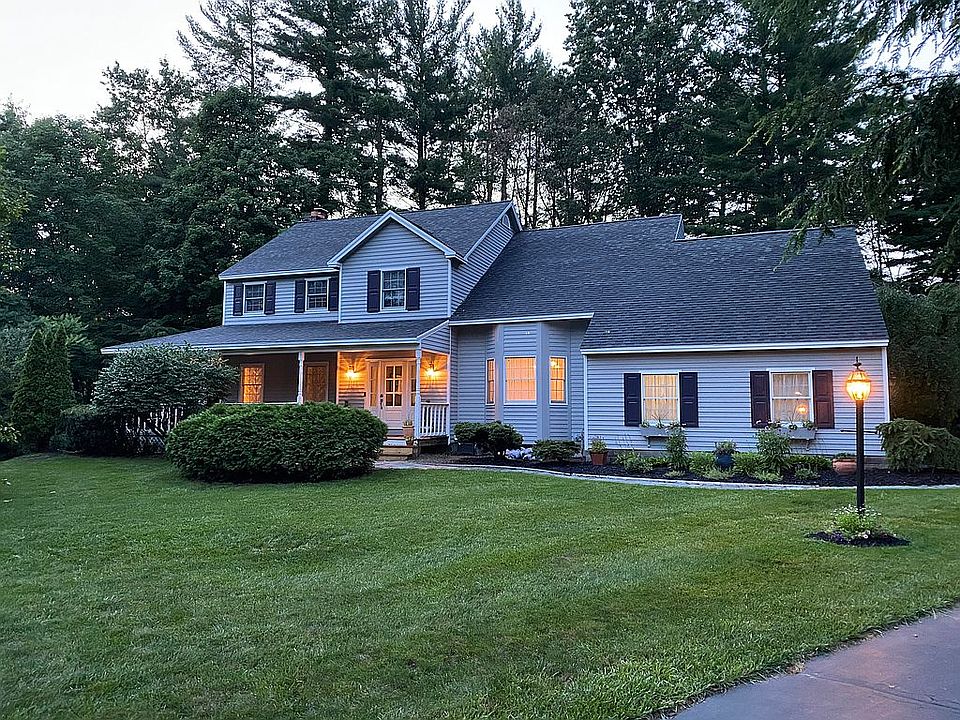 1st image of 9 Erinn Ct