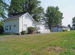 8880 Hartel Rd, Grand Ledge, MI 48837