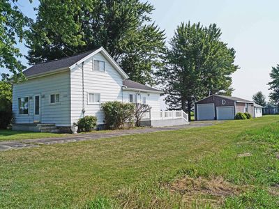 8880 Hartel Rd, Grand Ledge, MI, 48837