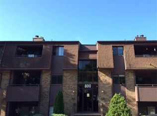 822 Wood Mill Dr #822, East Windsor, NJ 08512