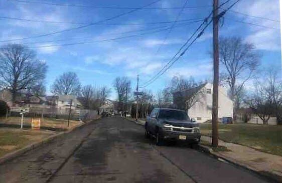 2nd image of 666 Lewis St