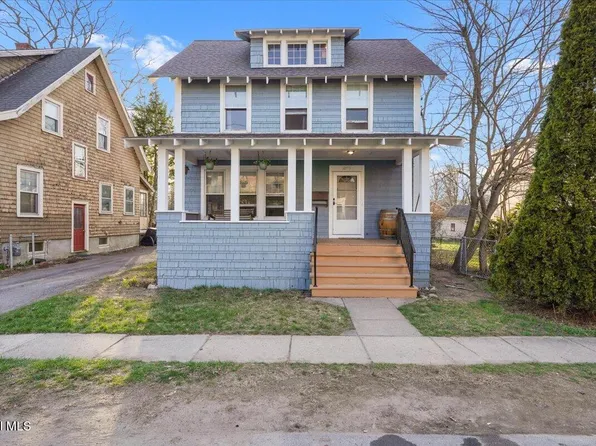 1095 Regent Street, Niskayuna, NY 12309