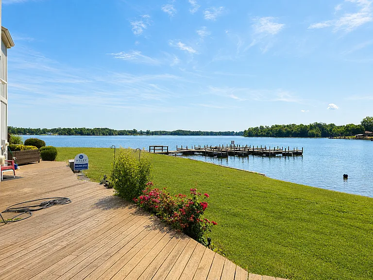 120 Lake Ridge Dr #120 — Photo 2