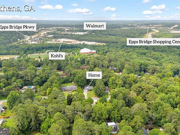 2nd image of 151 Winterberry Ln