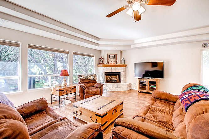1st image of 20803 Oak Hill Ln