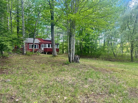 3rd image of 34 Androscoggin Loop