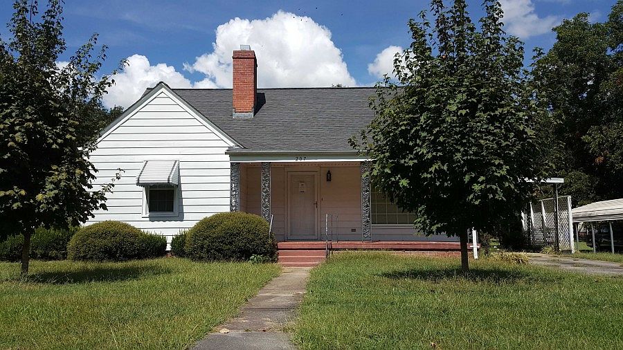 1st image of 207 Pine St
